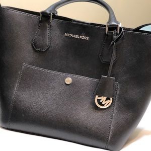 Like new Michael Kors black purse
